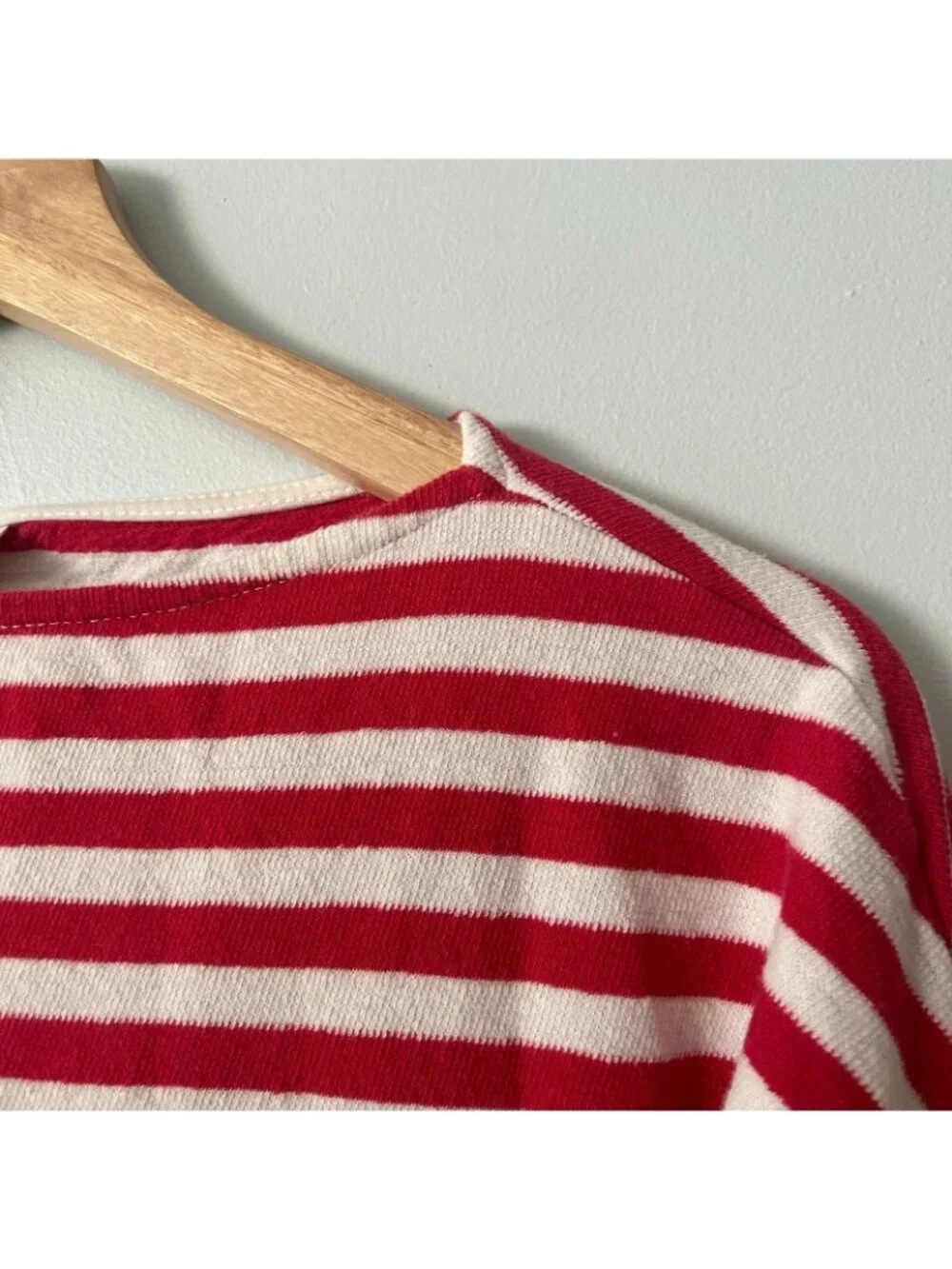 Universal Thread Red & White Stripe Boat Neck Long Sleeve Shirt Women's Size L - Picture 4 of 9